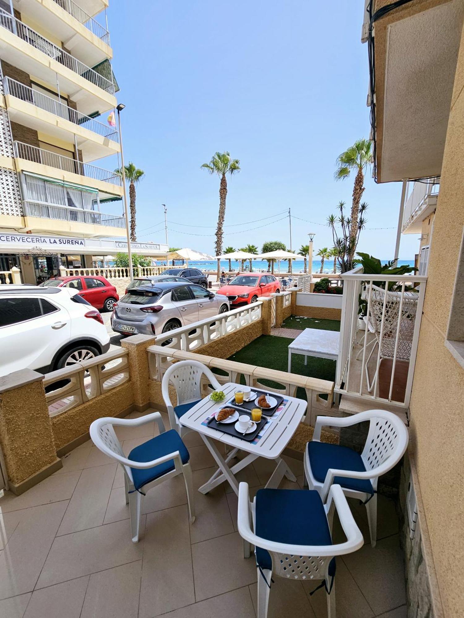 Apartamento Neptuno - Primera Linea De Playa Appartement El Campello Buitenkant foto